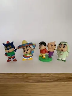 クレヨンしんちゃん　チョコエッグ　フィギュアセット