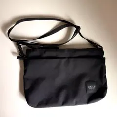 AIGLE (エーグル) ドゥダット サコッシュ　ブラックのサムネイル