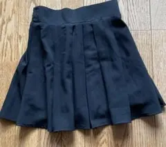 セシルマクビー　黒 プリーツスカート