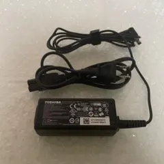東芝 純正 動作品 ACアダプター PA5177U-1ACA　19V 2.37Aのサムネイル