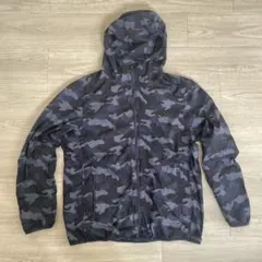 UNIQLO ライトポケッタブルパーカー 迷彩柄 ジャケット XL