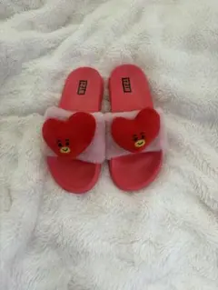 ハート型デザイン ピンクスリッパ