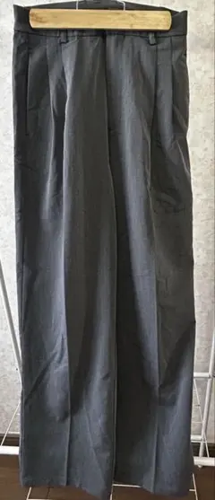 GRL センタープレスストレートパンツ