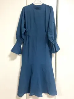 【専用】AULI ブルー マーメイドワンピースのサムネイル
