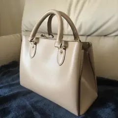 ベージュ ハンドバッグ 合成皮革