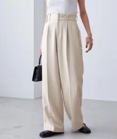 スラックスパンツ