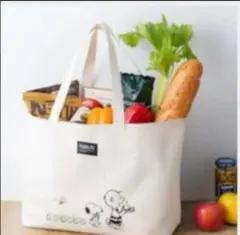 新品未使用　スヌーピー トートバックA4　大容量　ファスナー付き