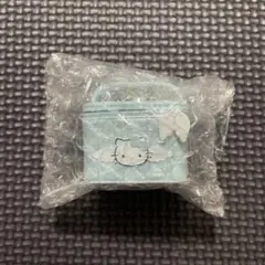 サンリオ ハローキティ シークレットストラップ キルト バニティポーチ 水色