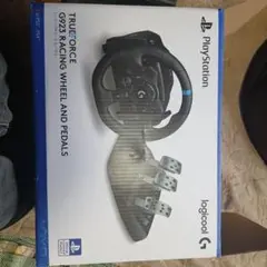 Logitech G923 レーシングホイールとペダル