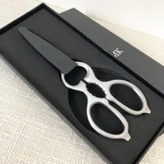 Item thumbnail for item f12d3806-1256-4d05-9c2b-88f310bd23b4