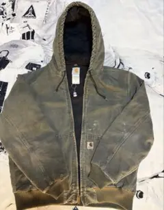Carhartt アクティブジャケット フェード　モスグリーンのサムネイル