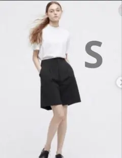 UNIQLO×Theory 感動タックイージーショートパンツ ブラック