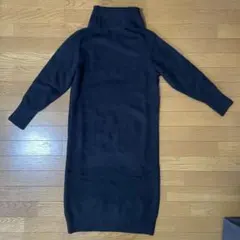 ユニクロ　スフレヤーン　タートルネックワンピース　ブラック　M