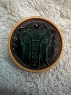 2026年最新】仮面ライダーオーズメダルの人気アイテム - メルカリ