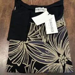 新品未使用タグ付き。GEORGES RECH 花柄Tシャツ 40サイズ