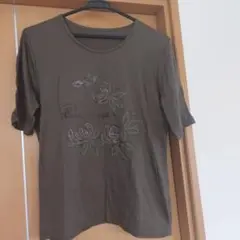 バラ刺繍 ブラウン 半袖Tシャツ