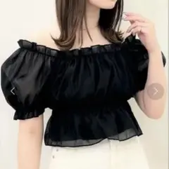 イング　シアーオフショルブラウス　ブラック