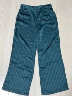 ✅GU グレー ストライプ ワイドパンツ