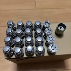 トヨタ純正ホイールナット　ロックナット21HEX 1.5 20個セット