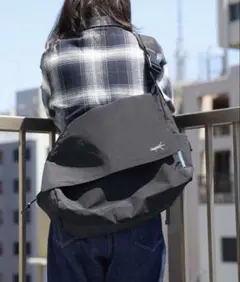SEQUENZ TECH SHOULDER BAG テックショルダーバッグ