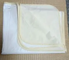 未使用 防水シーツ　おねしょシーツ 約90cm x 145cm 淡い黄色