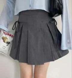 グレー プリーツスカート リボン付き
