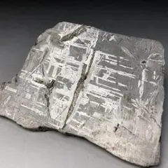 アルタイ隕石 エンドカット 鉄隕石 隕石 原石 重さ約370g - メルカリ