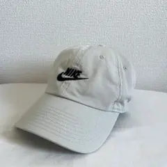 NIKE グレー キャップ ロゴ ウィメンズ