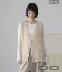 ローリーズファーム　ラメスラブZIPベスト　ベージュのサムネイル