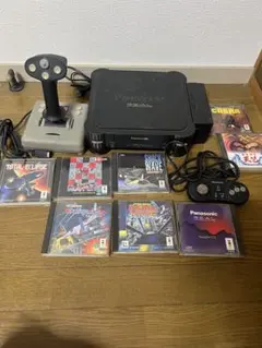 完動品】3DO REAL 本体 FZ-1 ＋ ソフト 元箱付き - メルカリ