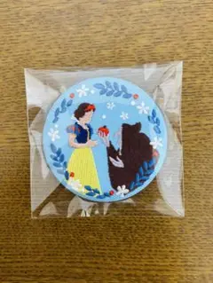 【まとめ値下げ⭕️】ディズニー刺繍缶バッジ　白雪姫