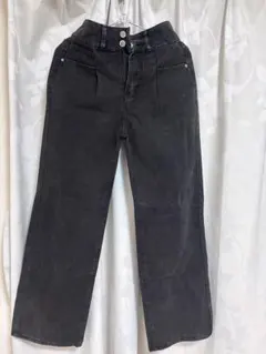 shin ハイウエストストレートデニムパンツ 黒