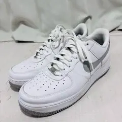 NIKE Air Force1 エアーフォース1 27.5㎝ ホワイト／グレーのサムネイル