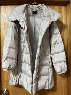 DECOY フード付きライトグレーロングダウンジャケット