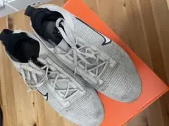 Nike グレー スニーカー　vapormax