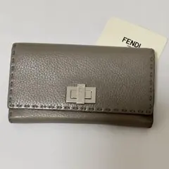 FENDI セレリア ピーカブー 長財布 グレージュ ターンロック