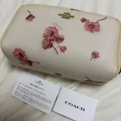 COACH ポーチ 花柄のサムネイル