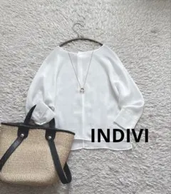 美品★INDIVI シアー ロングカフス ブラウス 白 インディヴィのサムネイル