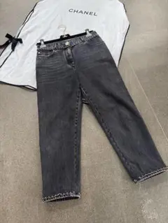 美品　CHANEL 23N チェーンデニムパンツ36のサムネイル