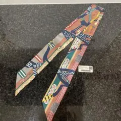 エルメス ツイリー アマゾンの祭典 バンダナ柄 ネイビー×ホワイト