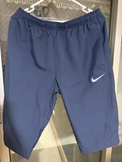 Nike DRI-FIT ネイビー ショートパンツ