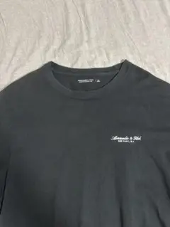 Abercrombie & Fitch ブラック Tシャツ　アバクロ