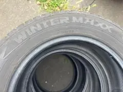 25年製新品室内保管ダンロップ ウィンターマックス02 195/60R17 2本