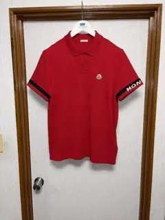 MONCLER ポロシャツ 半袖 レッド ワンポイント刺繍ロゴ入り