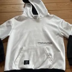 ホワイト/ブラック フード付きパーカー　140