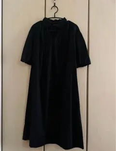【美品】TOMORROWLAND襟付きボリュームスリーブワンピース　黒　日本製