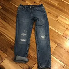 ユニクロ　130センチ　ダメージデニム