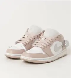 NIKE AIR JORDAN 1 LOW スニーカーのサムネイル