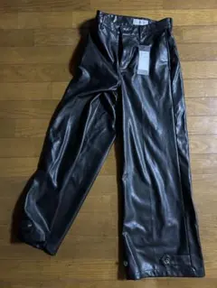 ADRER 黒 レザー ワイドパンツ 未使用