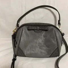 新品Giorneaジョルネア　ファー素材とレザーのグレーショルダー2wayバッグ